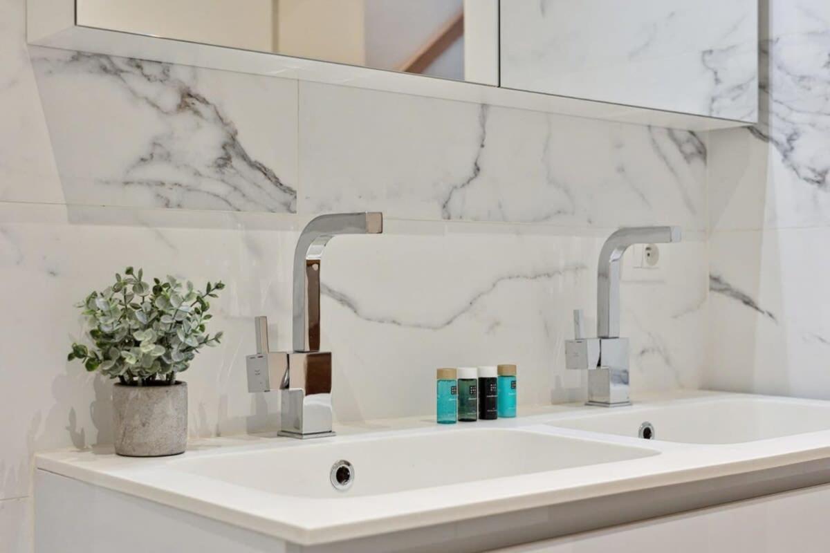 Bright Waterfront Apartment Antwerpen Ngoại thất bức ảnh